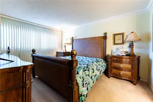1600 SW 127th Way, Pembroke Pines, FL 33027 - Photo 4