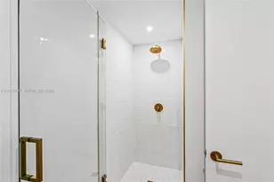 90 NE 32nd St, Miami, FL 33137 - Photo 54