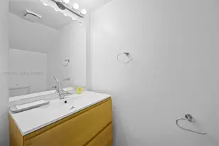 [Address not provided], Hallandale Beach, FL 33009 - Photo 10
