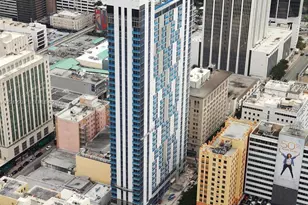 151 SE 1st St, Miami, FL 33131 - Photo 2