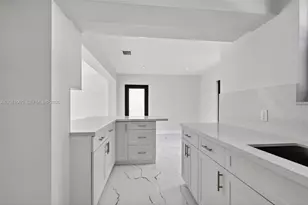 53 NW 68th St, Miami, FL 33150 - Photo 14