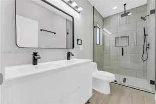 1818 NW 49th St, Miami, FL 33142 - Photo 30