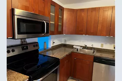 3101 N Country Club Dr #510, Aventura, FL 33180 - Photo 2