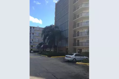 3101 N Country Club Dr #510, Aventura, FL 33180 - Photo 1