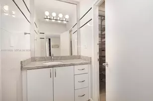 100 Lincoln Rd, Miami Beach, FL 33139 - Photo 10