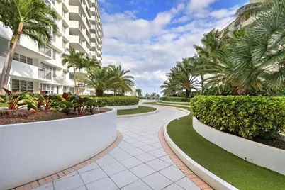 100 Lincoln Rd #330, Miami Beach, FL 33139 - Photo 12