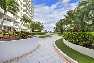 100 Lincoln Rd, Miami Beach, FL 33139 - Photo 12