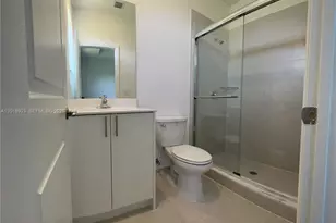 2628 SE 19th St, Homestead, FL 33035 - Photo 10