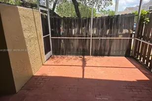 1325 NW 124th Ave, Pembroke Pines, FL 33026 - Photo 8
