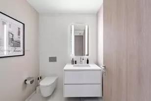 300 Biscayne Blvd Way, Miami, FL 33131 - Photo 24