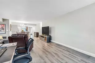 2768 Carambola Cir S, Coconut Creek, FL 33066 - Photo 24