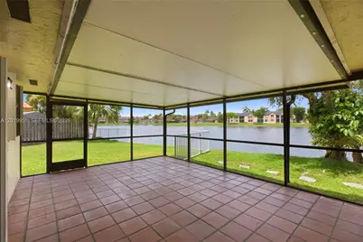8359 NW 189th St Rd, Hialeah, FL 33015 - Photo 26