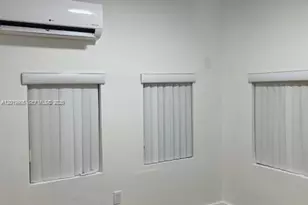 221 SW 9th Ave, Miami, FL 33130 - Photo 28