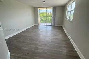 8323 Lake Dr, Doral, FL 33166 - Photo 10
