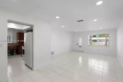 310 Leisure Blvd, Pompano Beach, FL 33064 - Photo 4