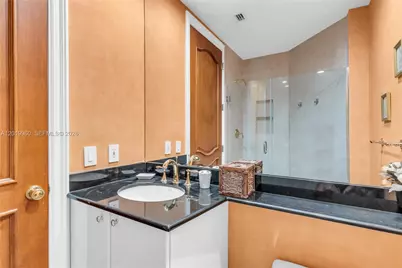 791 Crandon Blvd #PH04, Key Biscayne, FL 33149 - Photo 22