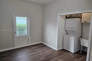 241 NE 1st Terrace, Dania Beach, FL 33004 - Photo 18