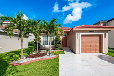 17992 SW 29th Ln, Miramar, FL 33029 - Photo 4