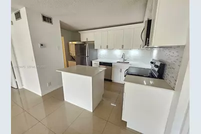 1105 Green Pine Blvd #E3, West Palm Beach, FL 33409 - Photo 2