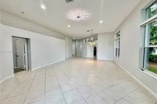 2525 Bay Pointe Ct, Weston, FL 33327 - Photo 14