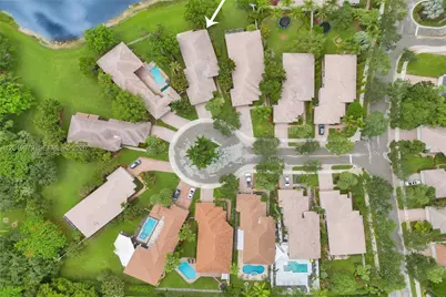 2525 Bay Pointe Ct, Weston, FL 33327 - Photo 26