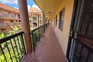 5500 W 21st Ct, Hialeah, FL 33016 - Photo 24
