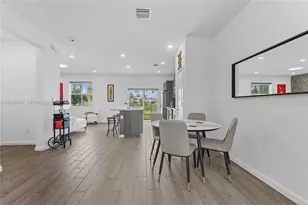 805 SE 18th St, Homestead, FL 33034 - Photo 4
