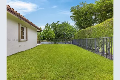 16641 Royal Poinciana Dr, Weston, FL 33326 - Photo 46