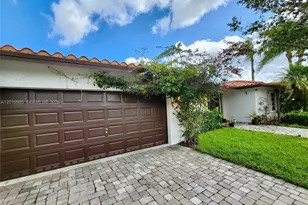 16641 Royal Poinciana Dr, Weston, FL 33326 - Photo 4