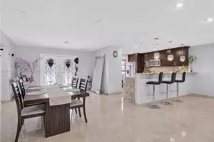 16641 Royal Poinciana Dr, Weston, FL 33326 - Photo 2