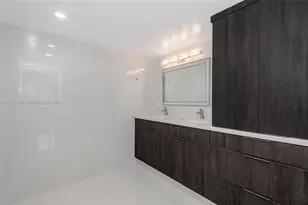 1201 S Ocean Dr, Hollywood, FL 33019 - Photo 24