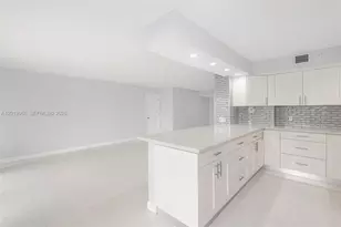1201 S Ocean Dr, Hollywood, FL 33019 - Photo 14