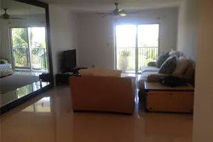 6855 Edgewater Dr, Coral Gables, FL 33133 - Photo 6