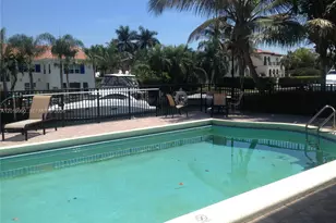 6855 Edgewater Dr, Coral Gables, FL 33133 - Photo 16