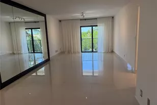 6855 Edgewater Dr, Coral Gables, FL 33133 - Photo 8