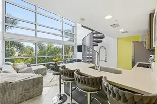 421 Meridian Ave, Miami Beach, FL 33139 - Photo 2