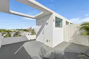 421 Meridian Ave, Miami Beach, FL 33139 - Photo 22