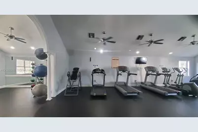 8100 Geneva Ct #233, Doral, FL 33166 - Photo 8