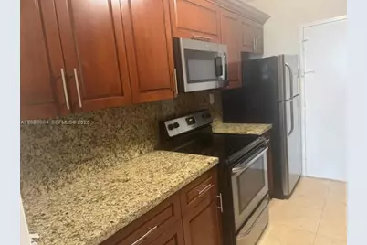 5401 Collins Ave #1213, Miami Beach, FL 33140 - Photo 22