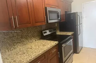 5401 Collins Ave, Miami Beach, FL 33140 - Photo 22