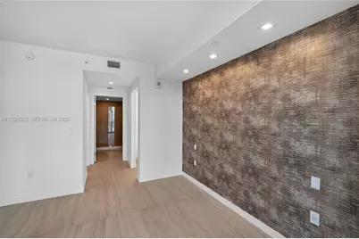77 5th Street #4202, Miami, FL 33131 - Photo 20