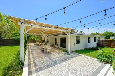 465 NE 112th St, Miami, FL 33161 - Photo 32