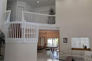 2882 NE 4th St, Homestead, FL 33033 - Photo 2