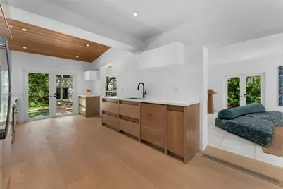 5812 Alton Rd, Miami Beach, FL 33140 - Photo 10
