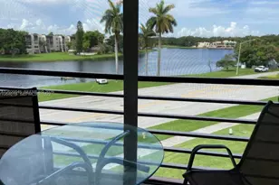 9480 Tangerine Pl, Davie, FL 33324 - Photo 4