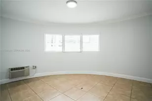 7640 Carlyle Ave, Miami Beach, FL 33141 - Photo 10