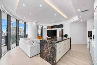 55 SW 9th St #2703, Miami, FL 33130 - Photo 2