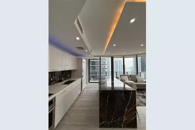 55 SW 9th St #2703, Miami, FL 33130 - Photo 4