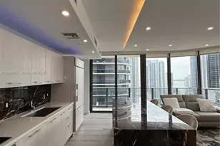 55 SW 9th St, Miami, FL 33130 - Photo 4