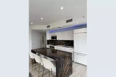 55 SW 9th St #2703, Miami, FL 33130 - Photo 6